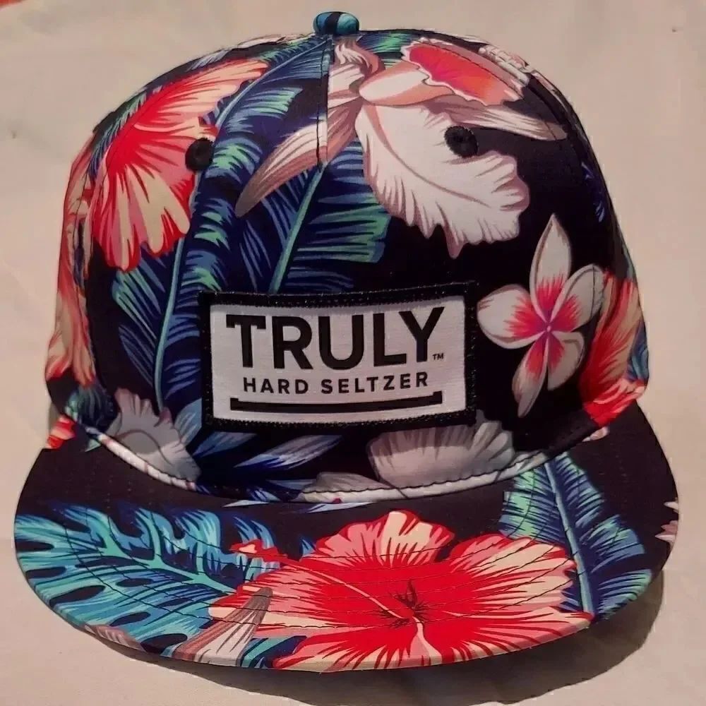 Truly ball cap - Picture 1 of 3